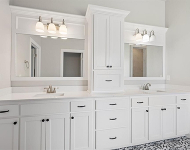 5709 Asheville Way - Photo Thumbnail 34