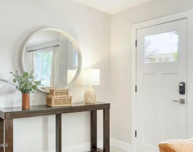 7504 E 1st Street - Photo Thumbnail 4