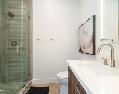 13696 N 88th Place - Photo Thumbnail 35