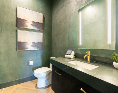 13696 N 88th Place - Photo Thumbnail 36