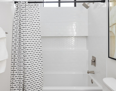 13625 N 88th Place - Photo Thumbnail 37