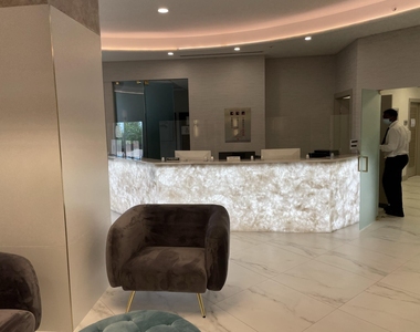 5200 N Ocean Drive - Photo Thumbnail 37