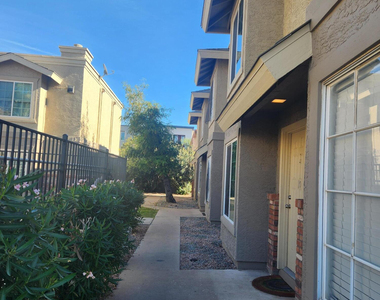 1055 W 5th Street - Photo Thumbnail 1