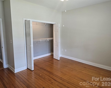123 Charleston Drive - Photo Thumbnail 11