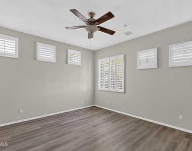 8270 N Hayden Road - Photo Thumbnail 18
