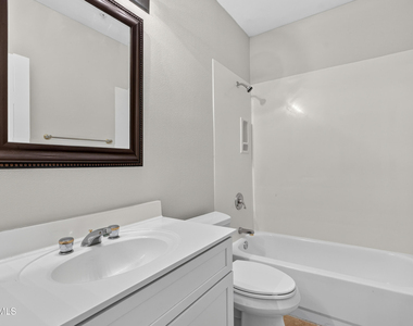 8270 N Hayden Road - Photo Thumbnail 10