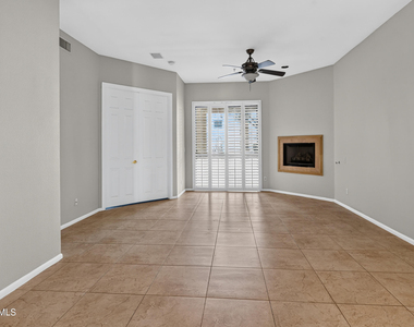 8270 N Hayden Road - Photo Thumbnail 15