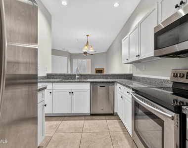 8270 N Hayden Road - Photo Thumbnail 12