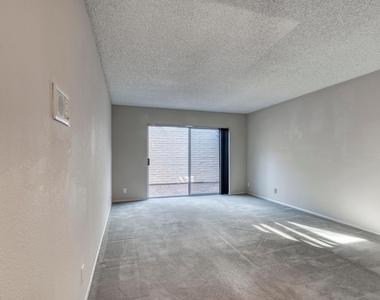 7145 E Mcdonald Drive - Photo Thumbnail 8