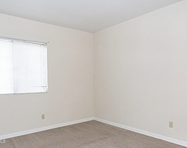 4208 Avenida Palermo -- - Photo Thumbnail 10