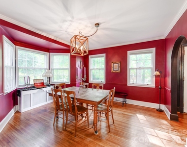 1209 Oakwood Avenue - Photo Thumbnail 6