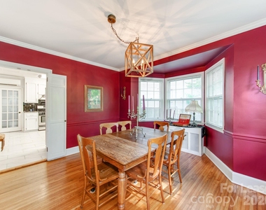 1209 Oakwood Avenue - Photo Thumbnail 5