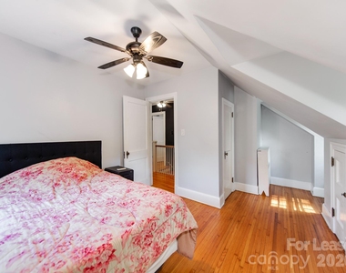 1209 Oakwood Avenue - Photo Thumbnail 23