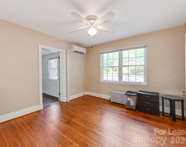 1209 Oakwood Avenue - Photo Thumbnail 13