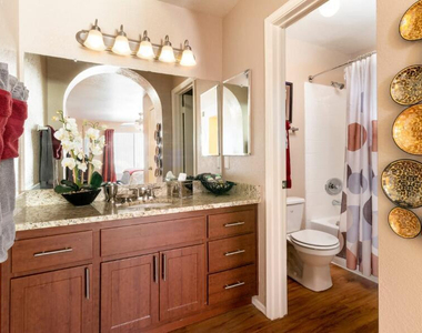 13440 N 44th Street - Photo Thumbnail 5