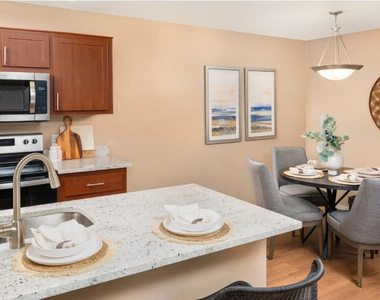 13440 N 44th Street - Photo Thumbnail 3
