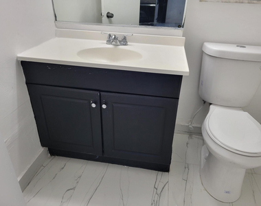 1300 Nw 4th Avenue - Photo Thumbnail 6