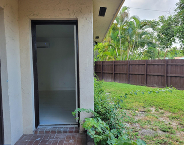 1300 Nw 4th Avenue - Photo Thumbnail 9