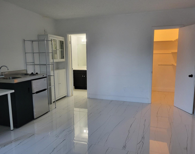 1300 Nw 4th Avenue - Photo Thumbnail 3
