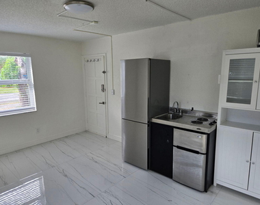 1300 Nw 4th Avenue - Photo Thumbnail 13