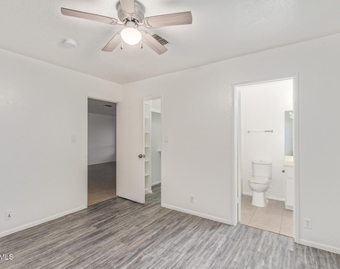 511 W Blackhawk Drive - Photo Thumbnail 25