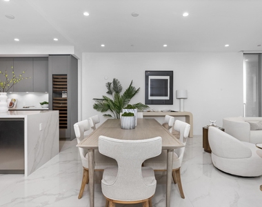 495 E Royal Palm Road - Photo Thumbnail 6