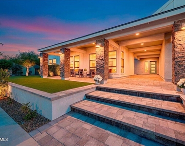 9407 S 13th Way - Photo Thumbnail 18