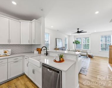 236 Judson Avenue - Photo Thumbnail 8