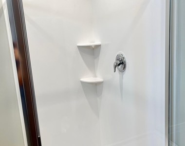915 E Missouri Avenue - Photo Thumbnail 44