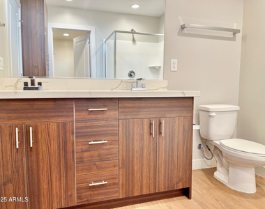 915 E Missouri Avenue - Photo Thumbnail 47