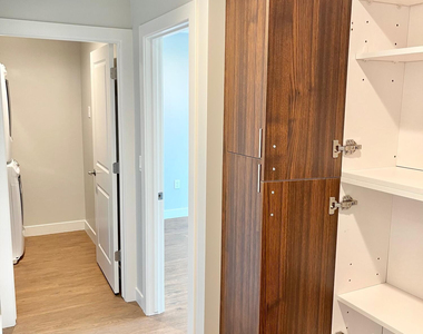 915 E Missouri Avenue - Photo Thumbnail 48