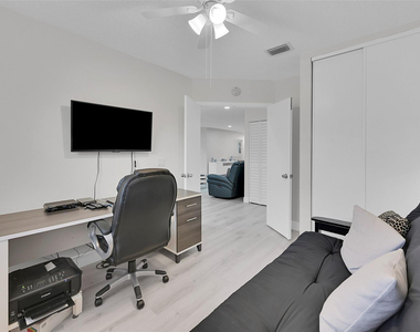 5133 Brisata Circle - Photo Thumbnail 24