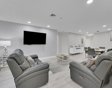 5133 Brisata Circle - Photo Thumbnail 6