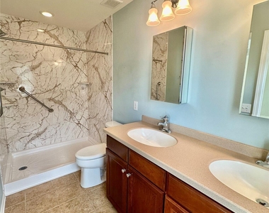 1104 Drayton Court - Photo Thumbnail 6