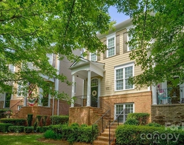1104 Drayton Court - Photo Thumbnail 2
