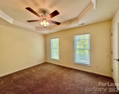 1104 Drayton Court - Photo Thumbnail 8