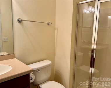1104 Drayton Court - Photo Thumbnail 12