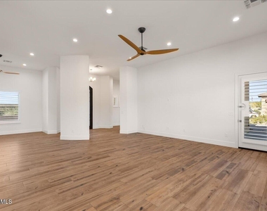 3117 N 77th Street - Photo Thumbnail 16