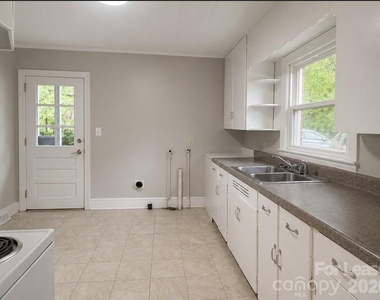 800 Mt Holly Huntersville Road - Photo Thumbnail 2