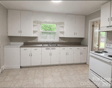 800 Mt Holly Huntersville Road - Photo Thumbnail 1