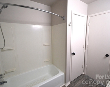 100 Old Farm Court - Photo Thumbnail 31