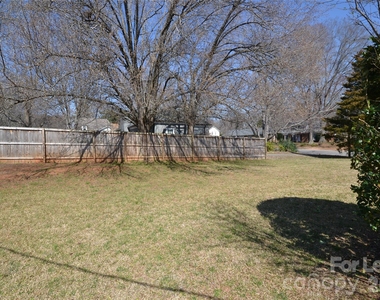 100 Old Farm Court - Photo Thumbnail 45
