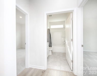 161 White Apple Way - Photo Thumbnail 4