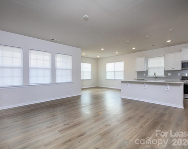 161 White Apple Way - Photo Thumbnail 14