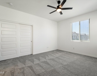25101 N 141st Avenue - Photo Thumbnail 8