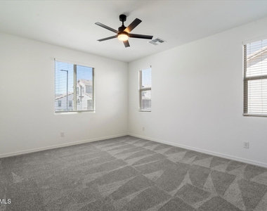 25101 N 141st Avenue - Photo Thumbnail 9