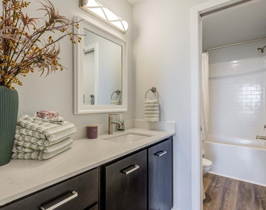 45760 W Village Parkway - Photo Thumbnail 6