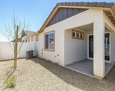 17365 W Lower Buckeye Road - Photo Thumbnail 14