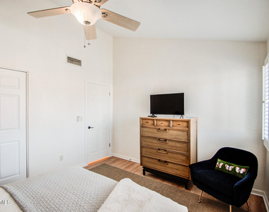5640 E Bell Road - Photo Thumbnail 26