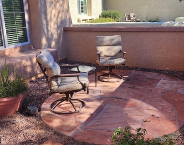 27244 W Potter Drive - Photo Thumbnail 1